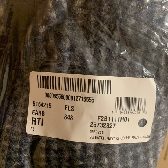 NEW Court & Rowe Houndstooth Eyelash Knit Cardigan in Navy Crush - Picture 4 of 6